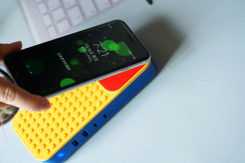 积木+充电新玩法，IDMIX桌面充电器有趣又实用