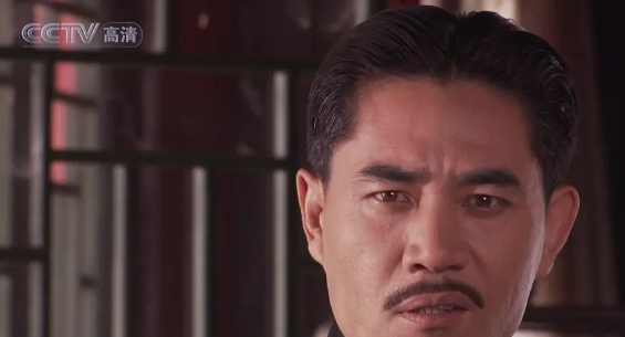 电视剧《大宅门》中，为什么英明一世的二老太