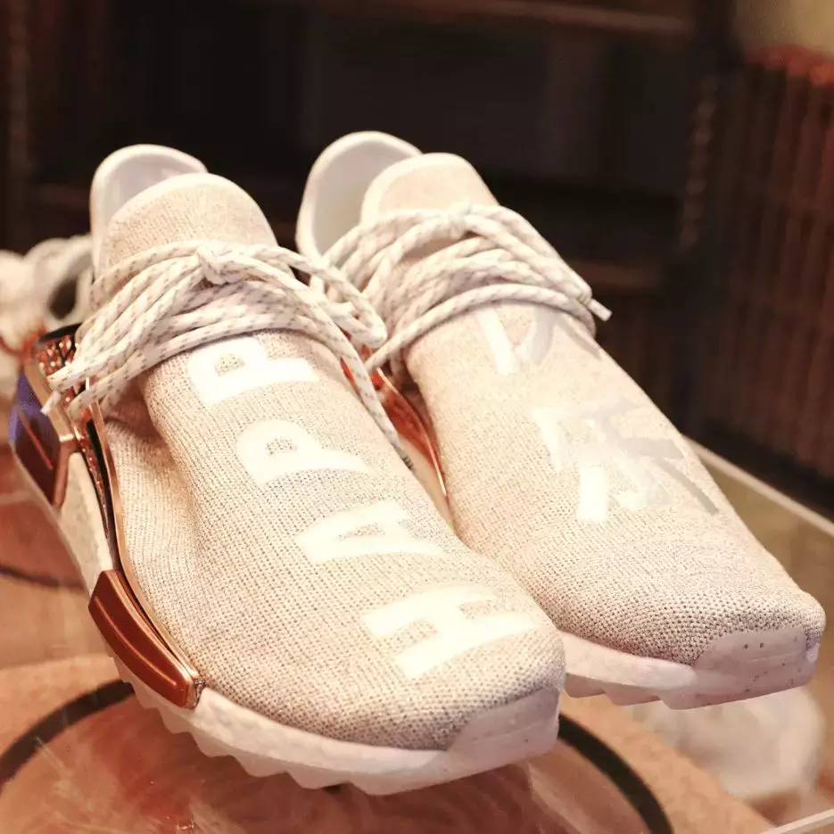 拿下chanel多个“史无前例”的菲董,在带货能力上真的不输kanye