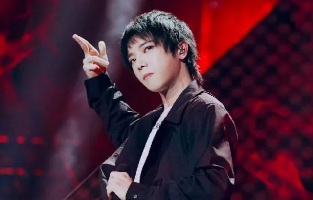 他曾红过欧豪华晨宇, 后来却沦落到回家种地, 后