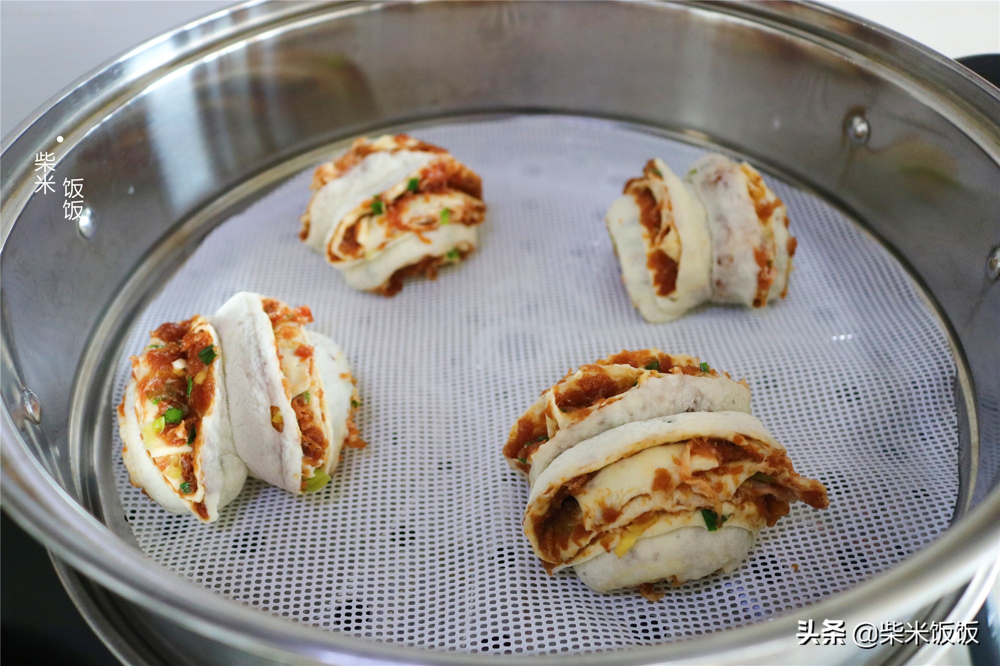 卷一卷，蒸一蒸，香软又多层，比包子简单，趁热两个不够吃