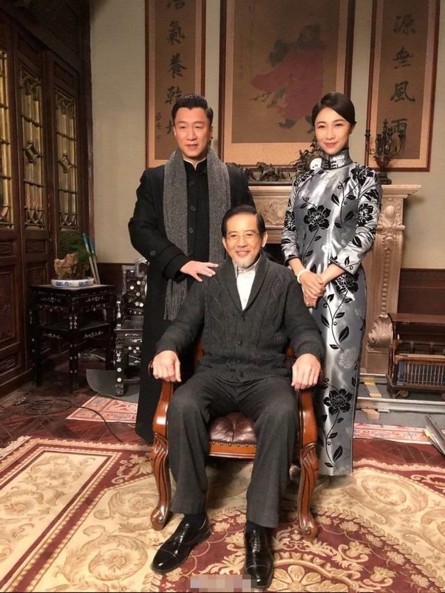 一向“雪藏”妻子的孙红雷，为啥一反常态，要捧王骏迪“上位”？
