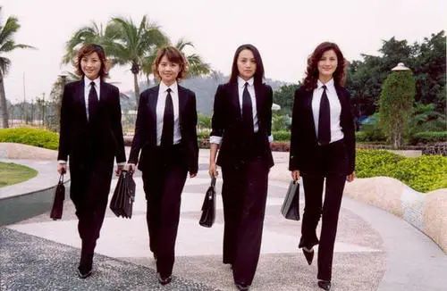 超a女律师徐灵菱 学会了她的穿衣法则 你也飒起来 全网搜