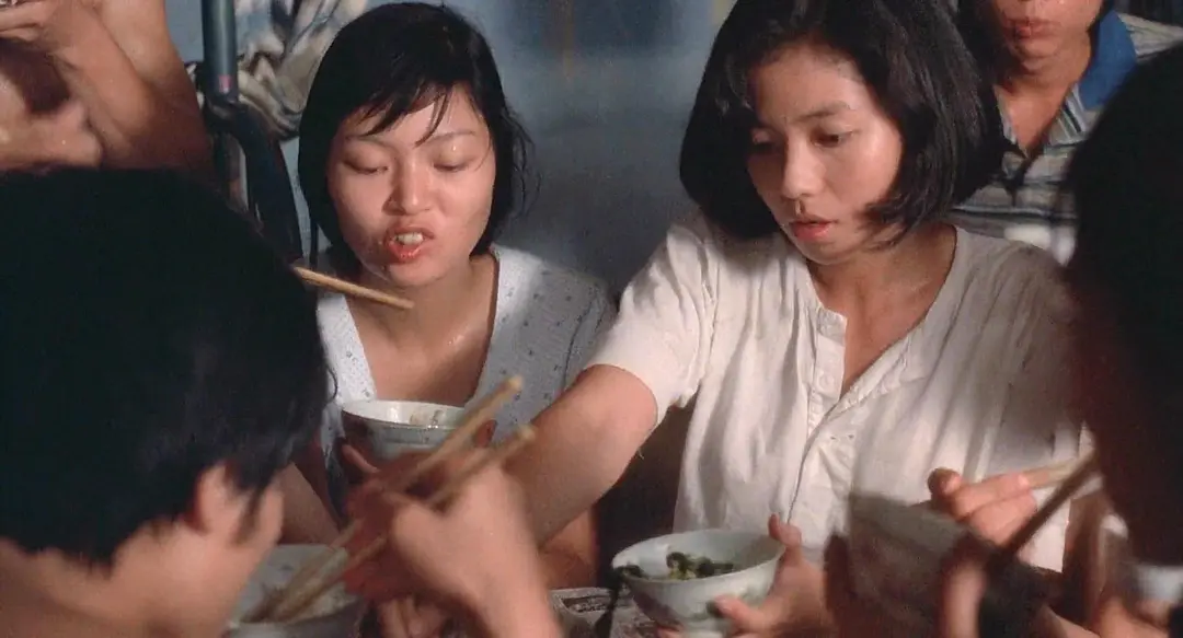 女偷渡客的血泪史,被人摆布受尽委屈,经典港片《男与女》