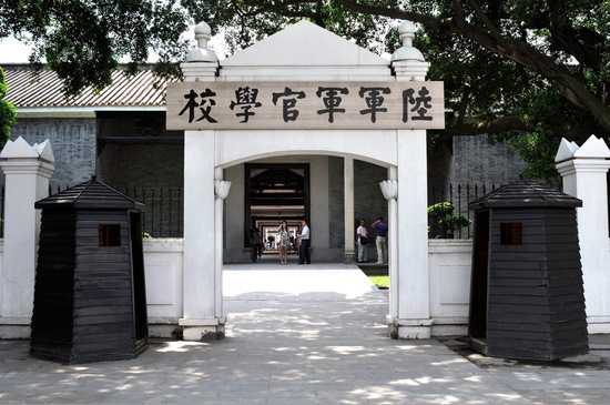 人民英雄刘志丹：出身黄埔第四期，33岁牺牲，唯一女儿承其遗志