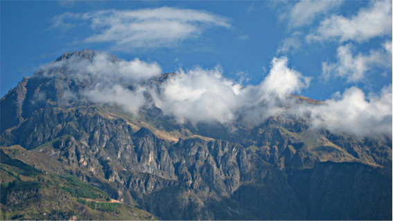 The red land, known as the palette of the world, is rich in colors and constitutes a spectacular view of the earth