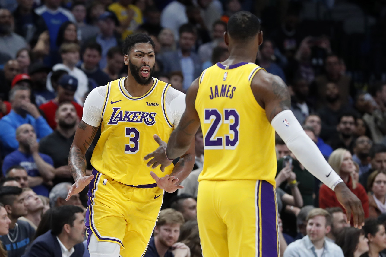 拒絕是為了更好地相守！一眉哪也不會去，美媒列出三大續約方案！-黑特籃球-NBA新聞影音圖片分享社區