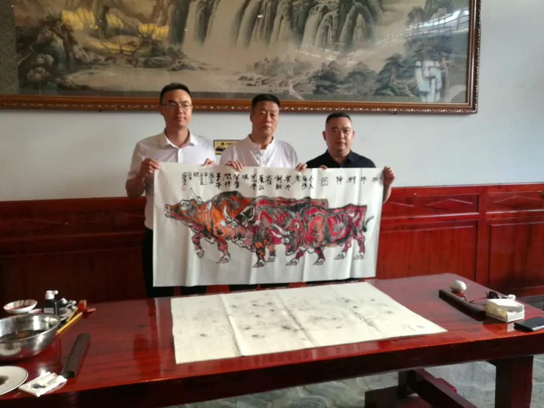 画家石金库先生被贵州黄牛产业集团聘请为“乡村振兴文化大使”