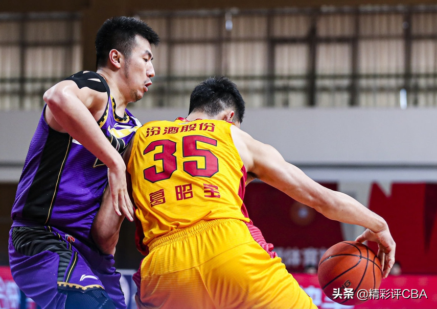 23投8中！奥运主力内线已沦为鸡肋，马布里真不