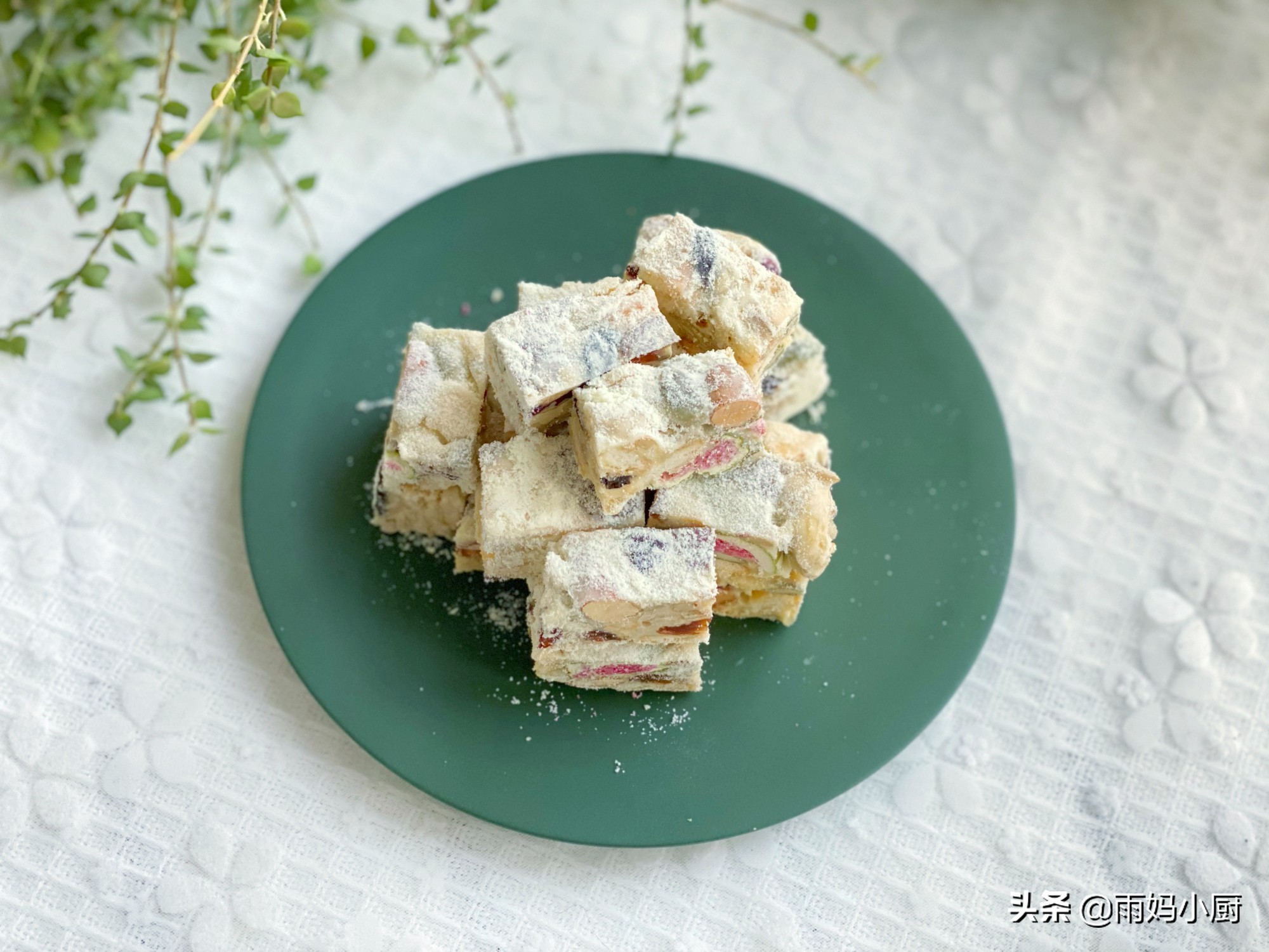 過年小零食雪花酥，香酥美味做法簡單，1口平底鍋10分鐘搞定