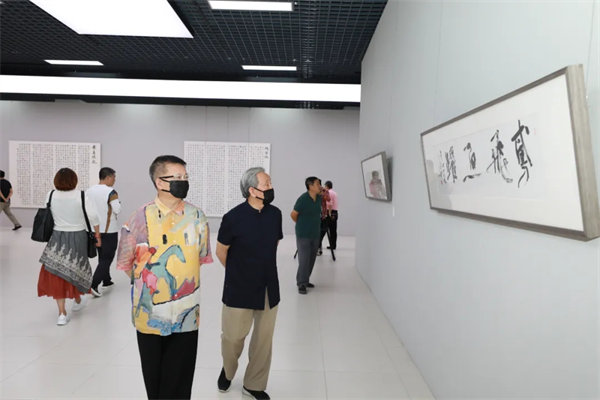 国家画院“大道不孤”系列展第八回：一画开天·洪厚甜作品展启幕