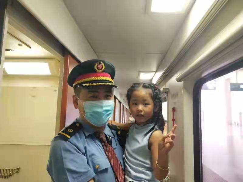 郑州局西宁车队：暴雨中的坚守