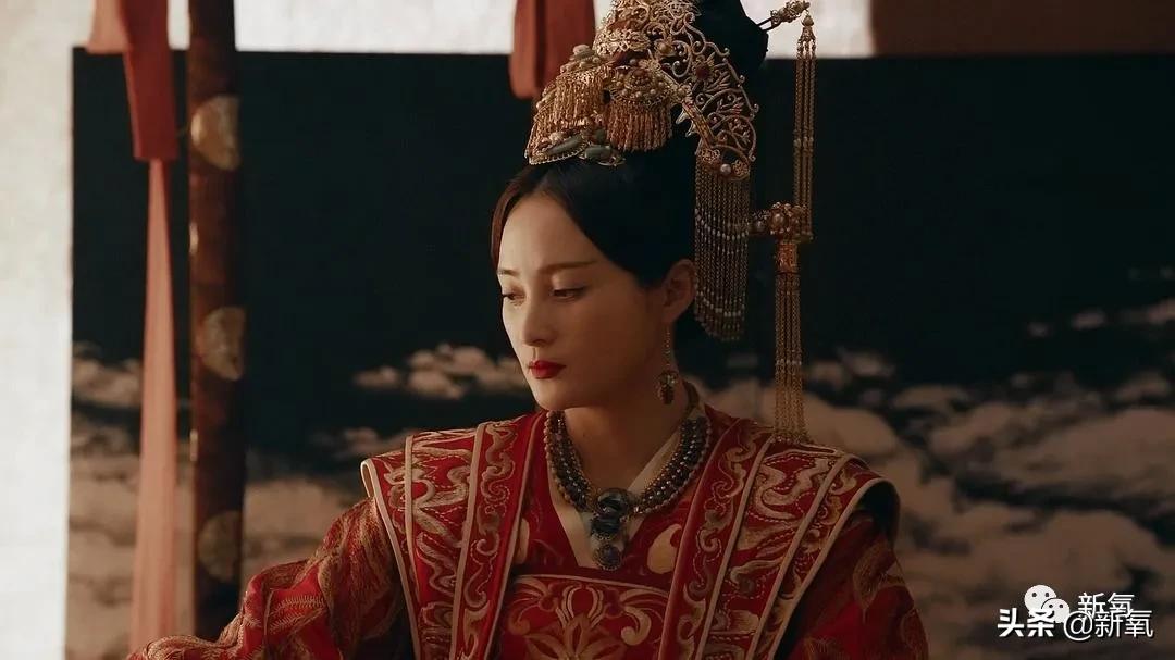 拥有“中国顶级造型师”称号的黄薇，为很多影