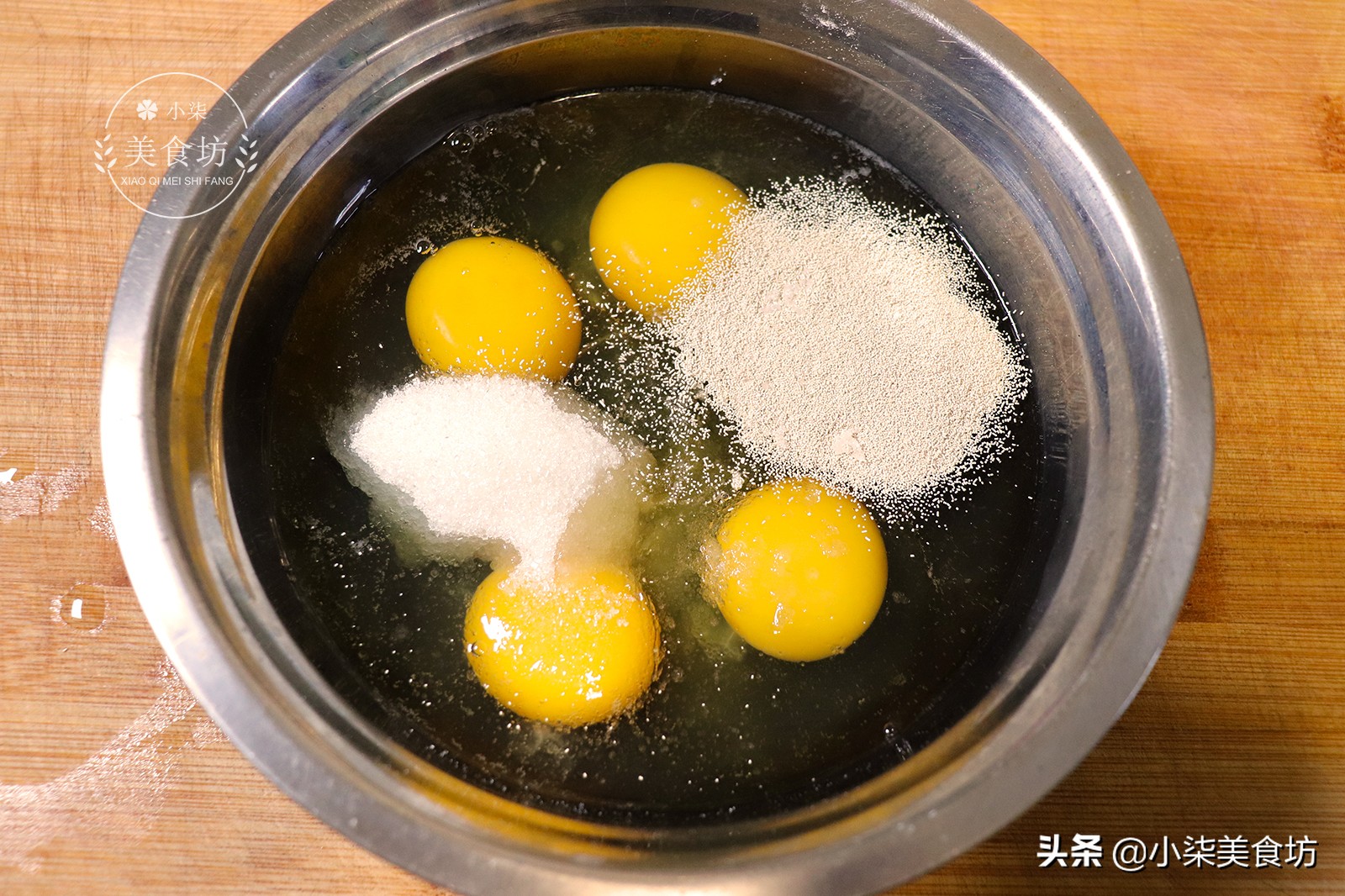 图片[6]-秋冬面粉别再蒸馒头了 加5个鸡蛋 不用烤箱 出锅比吃肉还香-起舞食谱网