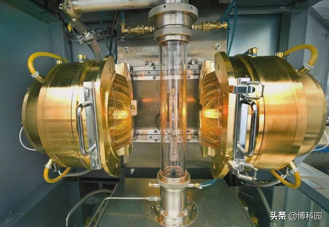 铜基超导体又有新发现，让电流流动的能力，来自电子的排列方式