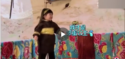 曹格的女儿十岁了！发量惊人的姐姐
