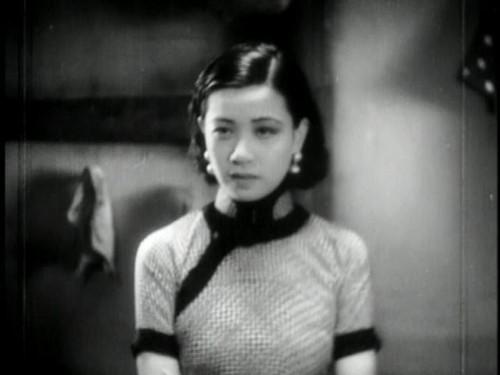 阮玲玉临终前有多惨：丈夫掌掴，自己喝毒粥，