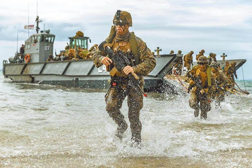 軍事推進、法理歸一，大陸主動出擊，震懾�台獨�、對抗美台勾結