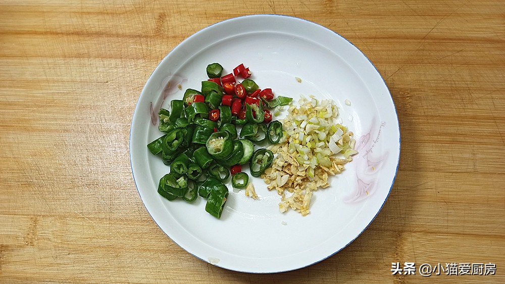 “家常燒豆腐”這樣做簡單省事又好吃，鮮香滑嫩特別入味下飯解饞