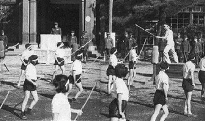 日本投降的真相不是因为原子弹，美国隐瞒了什么阴谋？有何居心？