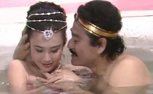 “美艳狐妃”傅艺伟的毁灭史，她的故事远比你