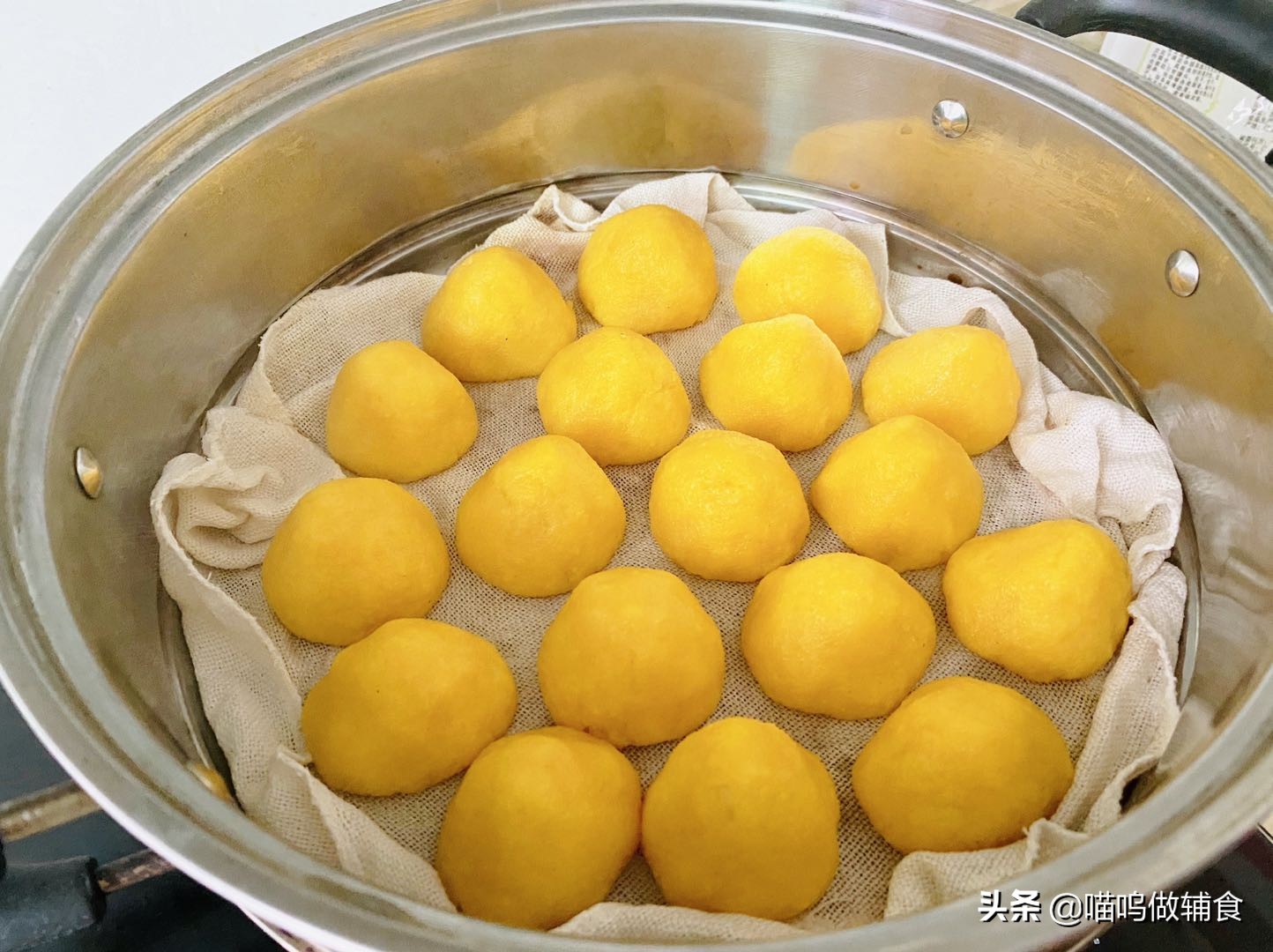 妈妈这样给娃吃粗粮，不仅营养口感好，还能锻炼娃的自主进食能力