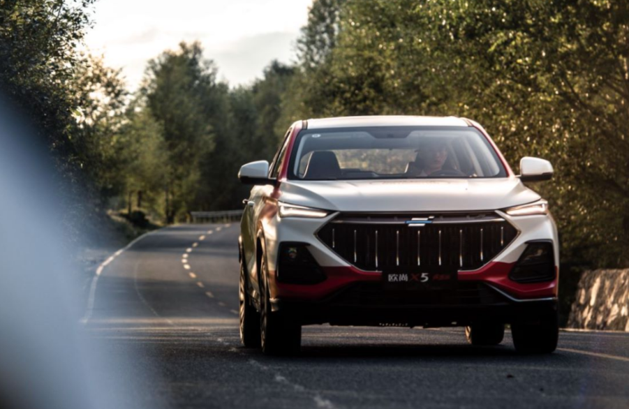 5大个性主题还能车上K歌!欧尚X5青春版上市,售9.09万元