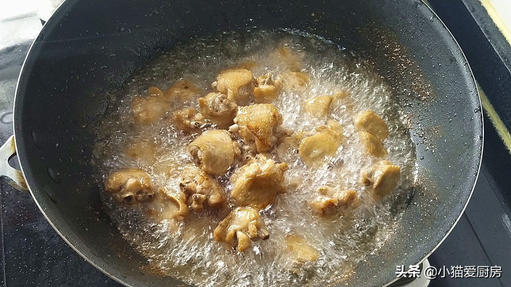 图片[6]-啤酒香菇炖鸡肉 鸡肉鲜香 香菇滑嫩 连汤汁都用来泡饭吃了-起舞食谱网