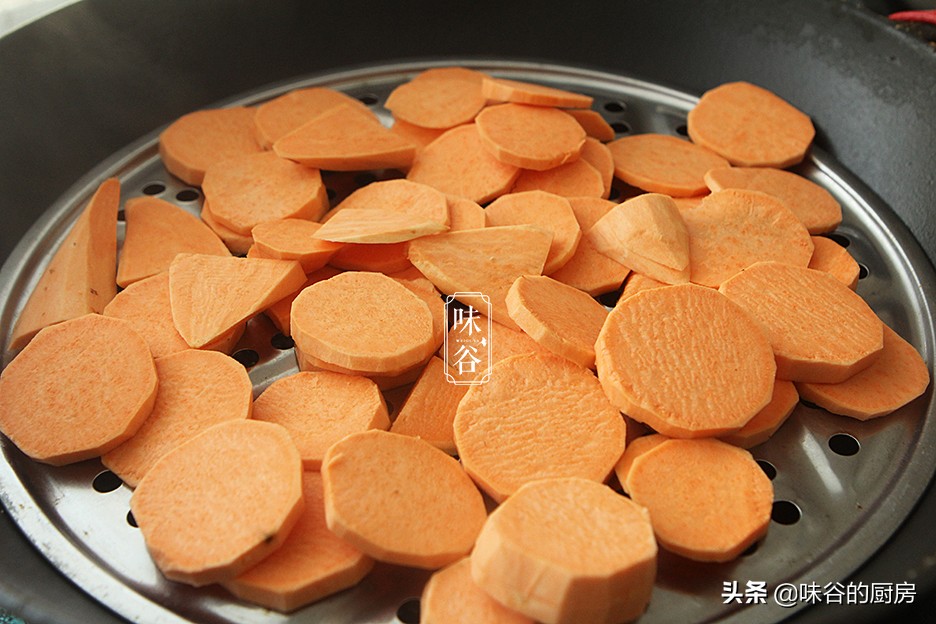 早餐饼新吃法，加1个红薯，不揉面不发面，香甜好吃，营养又顶饱