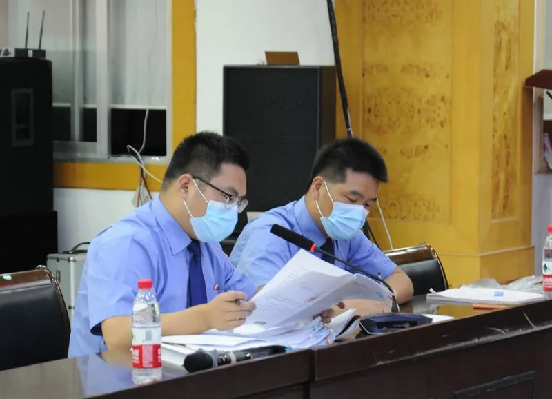 王桥恶势力犯罪团伙6名被告人涉嫌聚众斗殴、寻衅滋事等罪一案开庭审理