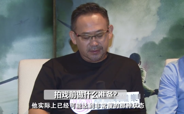 王千源俞灏明受访称《八佰》拍摄困难重重，姜武曝为戏减肥30斤