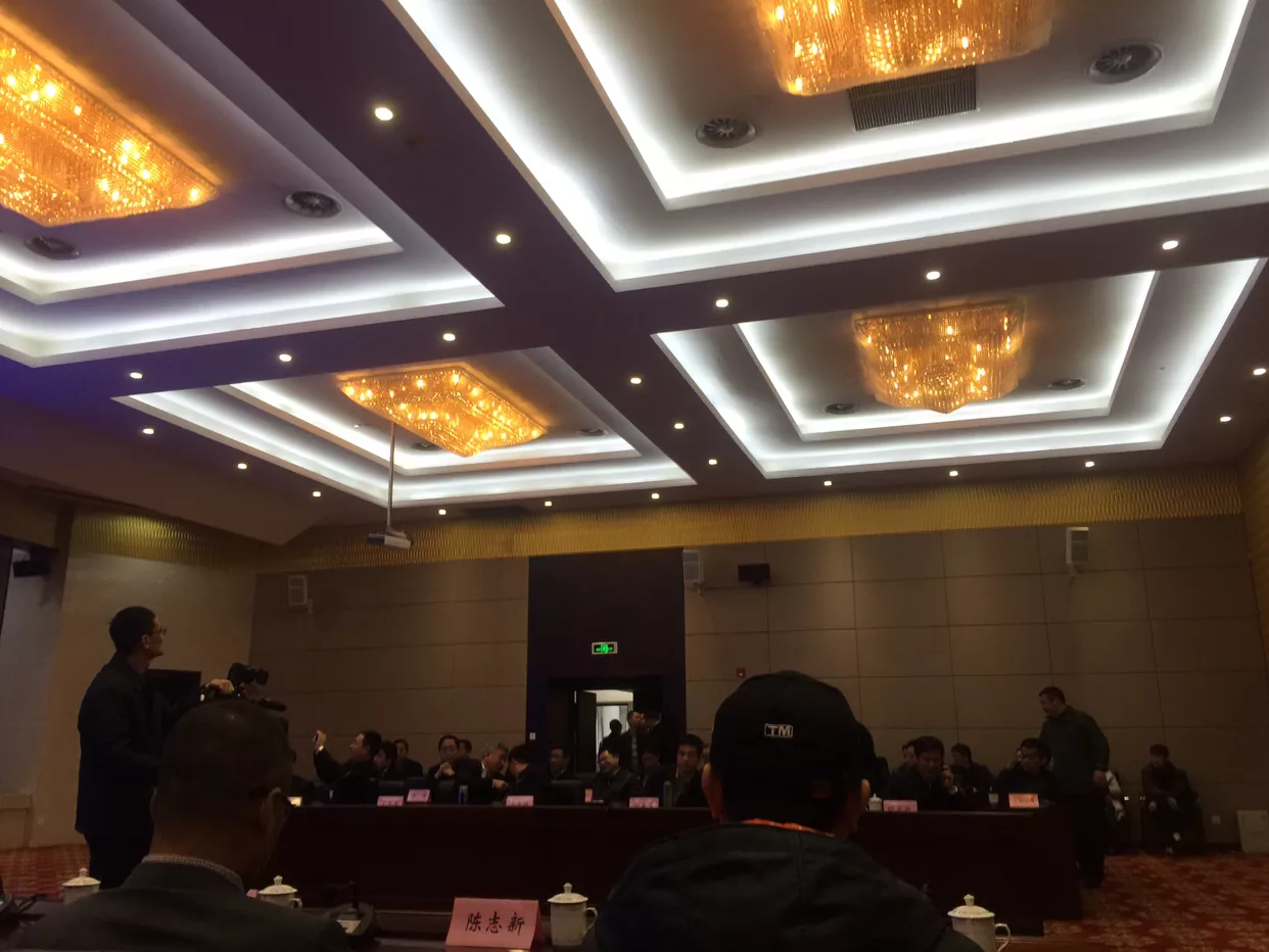 上饶市人民政府与 星光文旅、佳龙集团签订战略合作协议