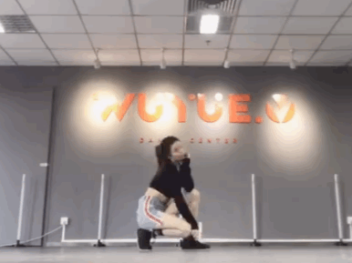 一开口惊艳全场，被鹿晗猛夸，她马上要出圈了