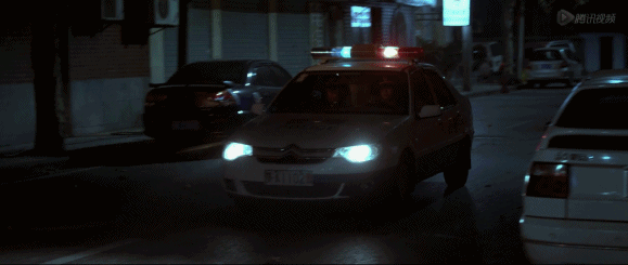 女星硬拗漂亮的样子，好假