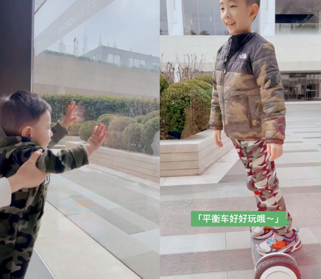 應采兒倆兒子穿兄弟裝同框，小小春與弟弟隔玻璃上演“塑料兄弟”