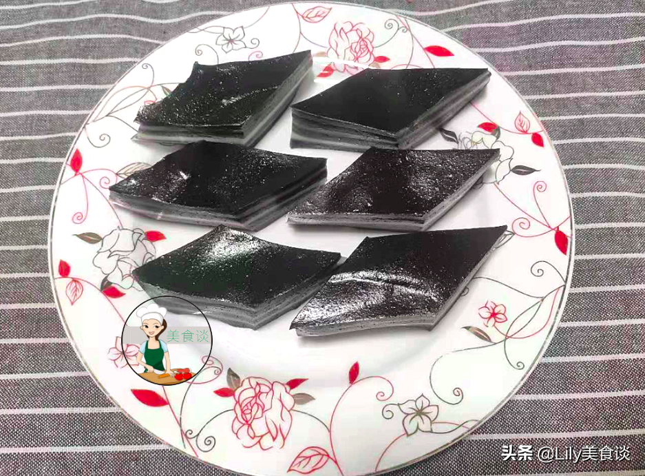 夏天，这蒸糕常做给家人吃，一拌一蒸，爽滑筋道香甜，营养不上火