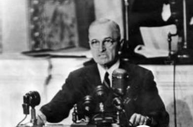 知道我国要造原子弹，金庸疑似发文嘲讽？这时