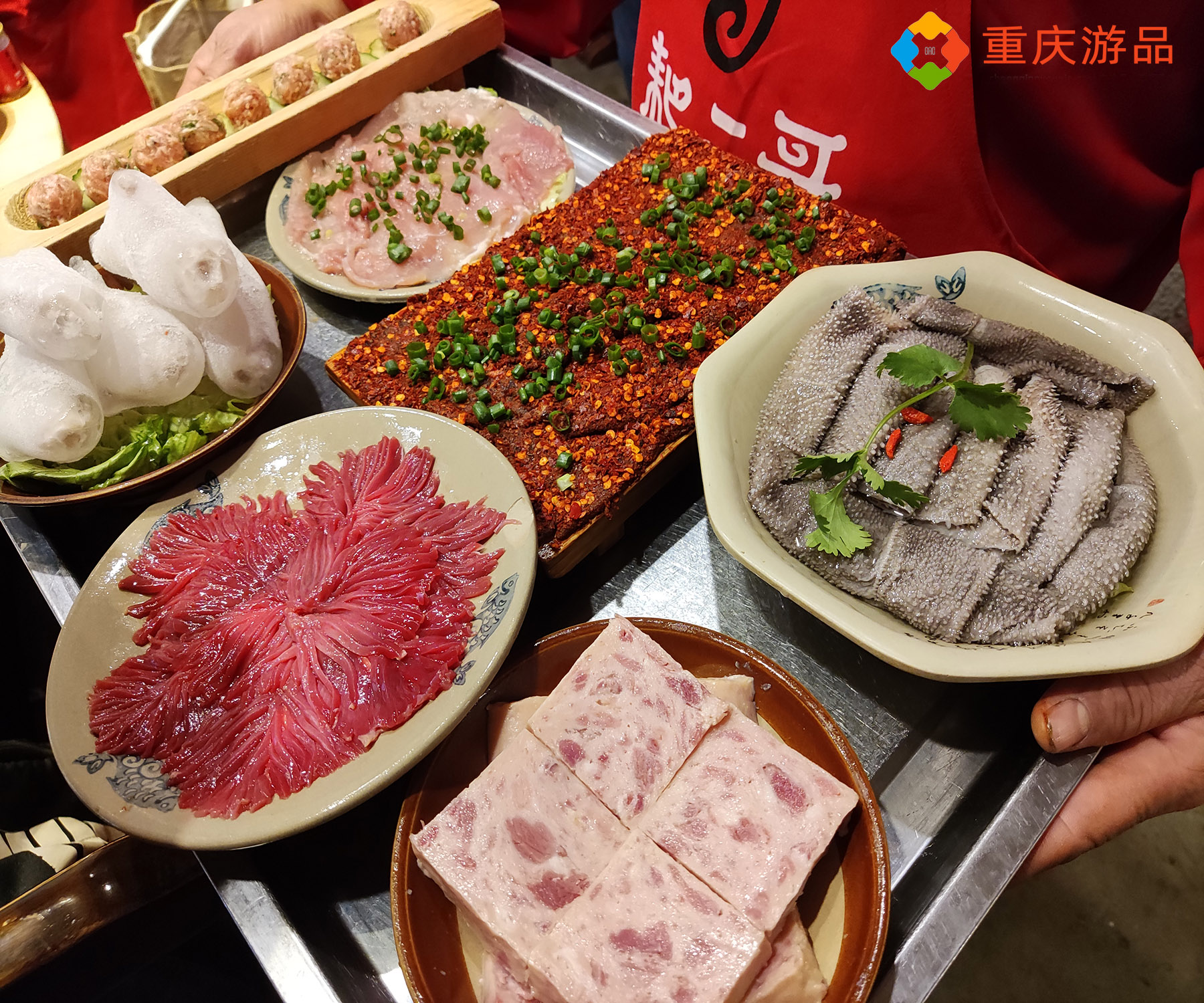 重庆耙二哥腰片王火锅，人均100，腰片脆爽还限量，值得一去