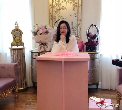 秦海璐给宣仪讲理财：要一直存钱，我一年利息两千块，够个物业费