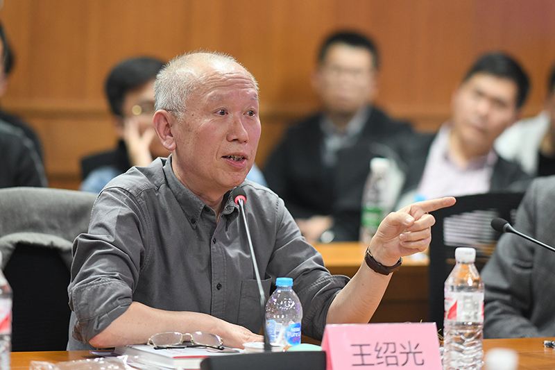 特朗普为什么还没被问责？选举就是赌博，赌错