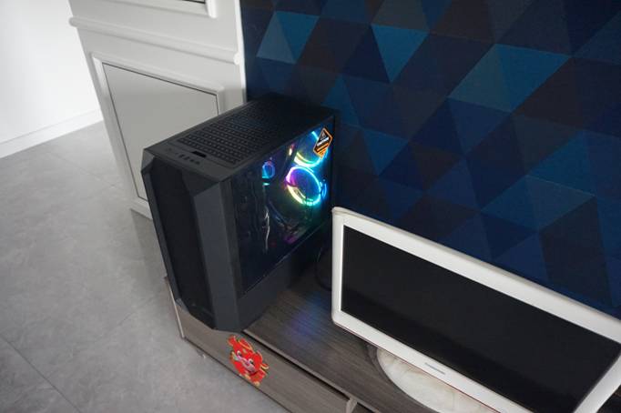 机箱的主角光环-Apexgaming艾湃TITAN-240 PRO电竞水冷散热器评测