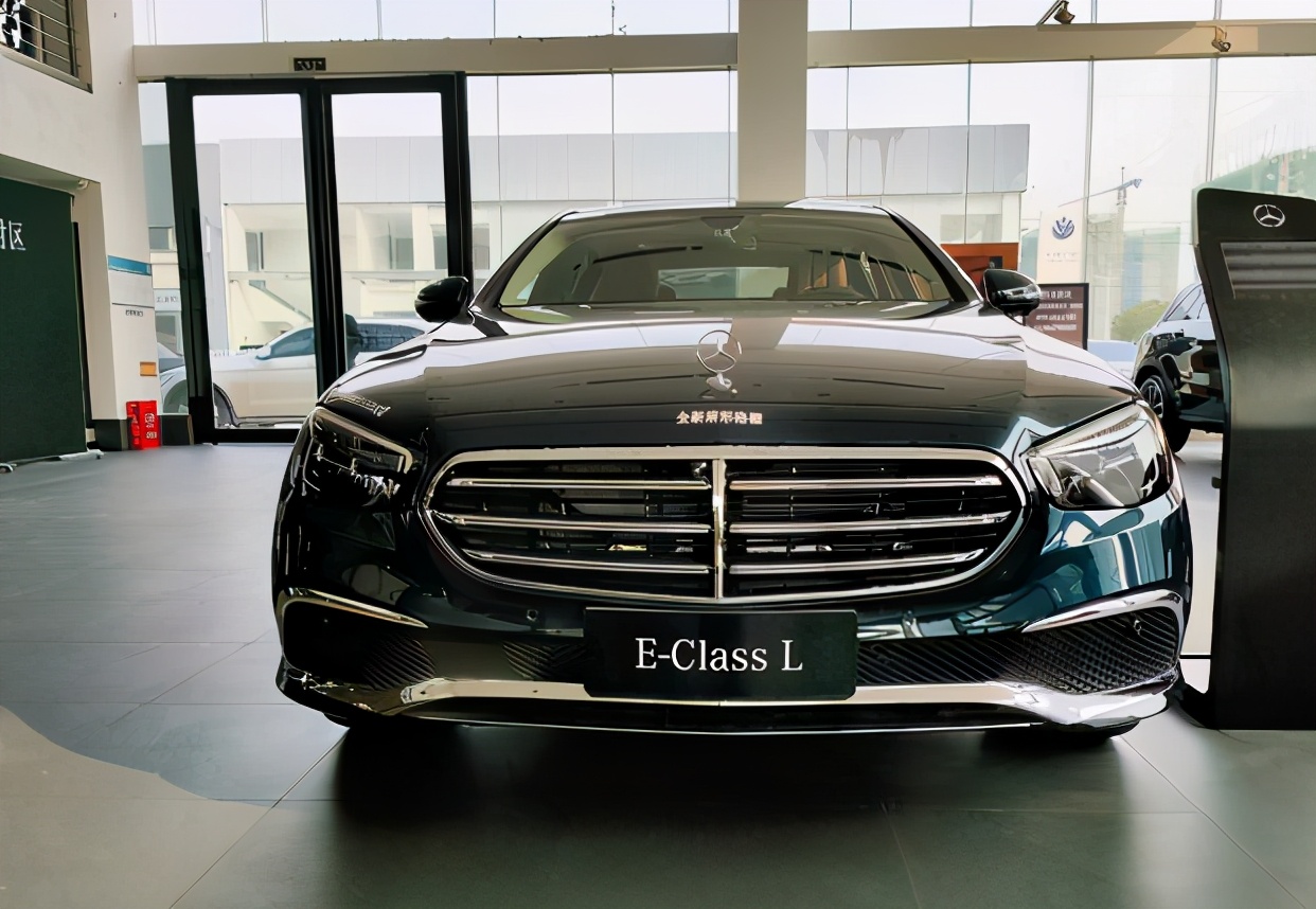 2021款奔驰E级，6.9秒破百，大气有吸引力