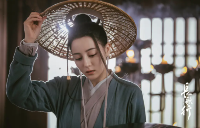 Public praise polarization! " travel length a song " sow the first day, hot cling to the face died