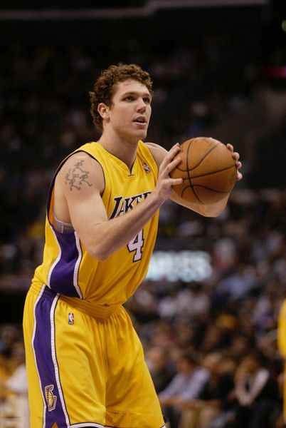 14,罗恩-哈珀:罗恩-哈珀,1986年克里夫兰骑士队的8号秀,1996年到1998