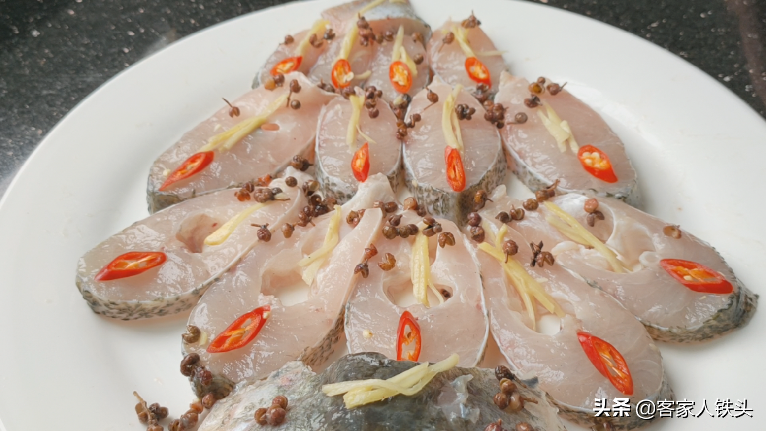 廣東人吃魚最愛的一個做法，不煎不炸7分鐘出鍋，嫩滑漂亮又好吃