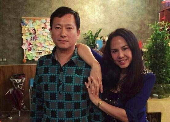 母亲的“十年造星计划”毁了郑爽：妈妈，我不