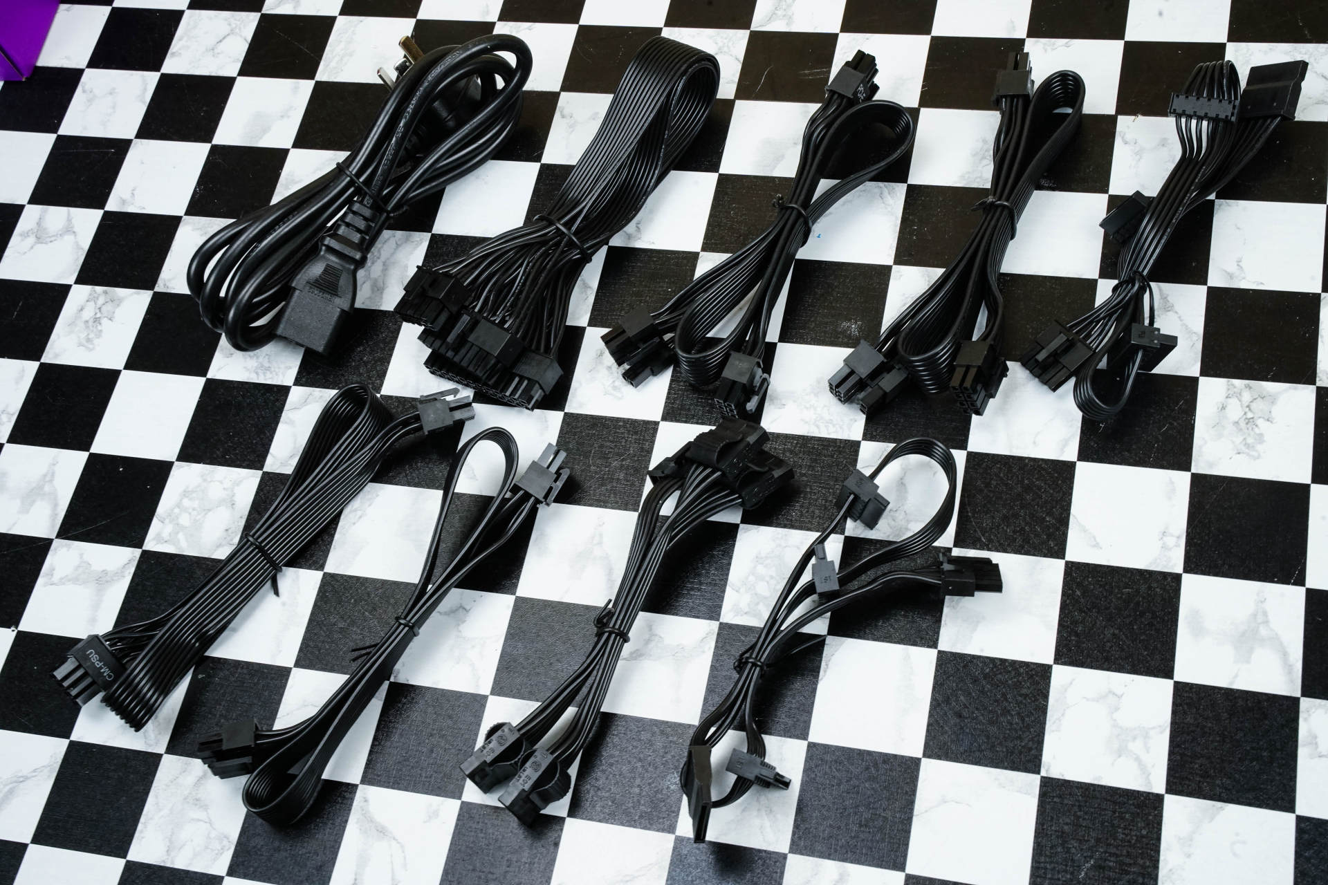 办公电脑也要高颜值，帮闺蜜组装电脑，我自己却爱了