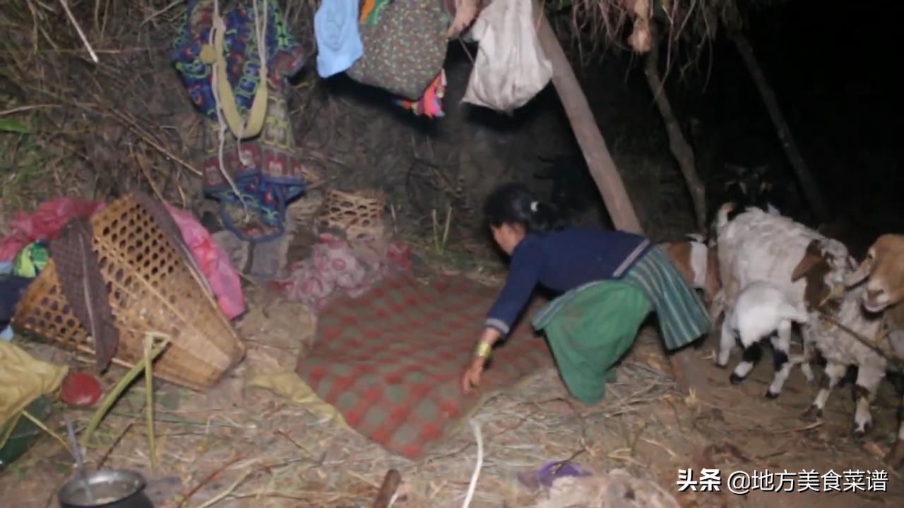 中国小伙给尼泊尔山区三姐弟送牛肉，看到她们的生活状况，真心酸