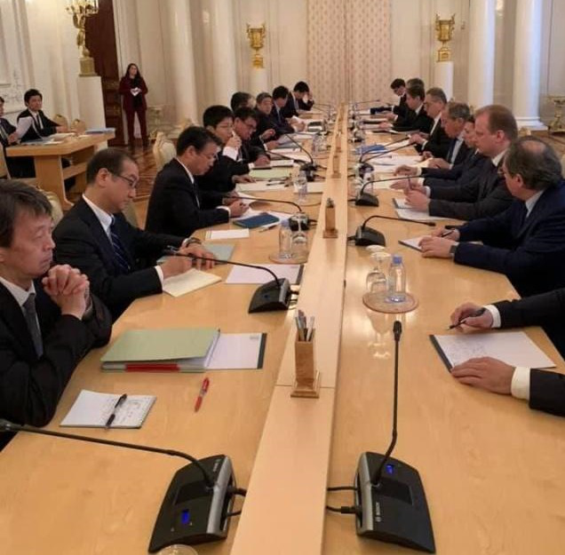 日本或将武力夺岛？多次与俄罗斯谈判无果，日本派兵前往海域演练