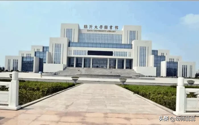 最大的大学！骑车都要一小时，同一个小区都是异地恋